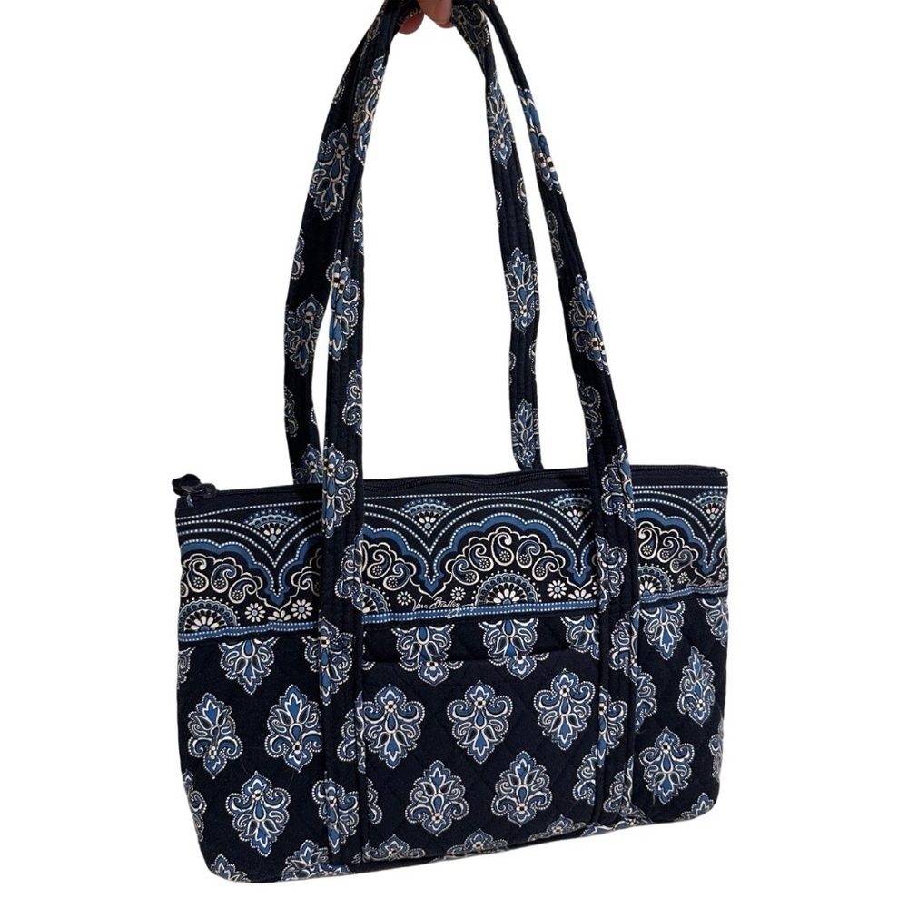 Vera Bradley Little Betsy Shoulder Bag & Bifold Wallet in Calypso NavyBlue 2009 - Picture 3 of 15
